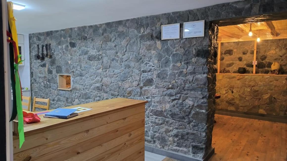 Legend Guest House Yekhegis Eksteriør billede